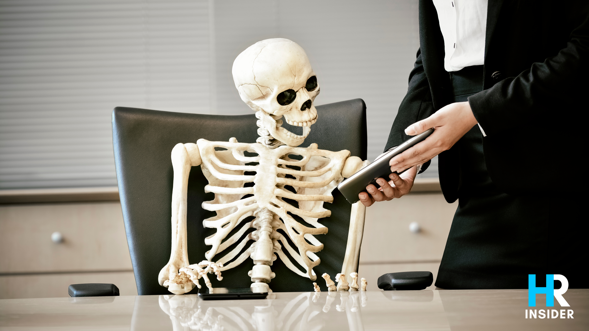 The Boss You Don’t Want to Be (and How to Survive One If You Have One)